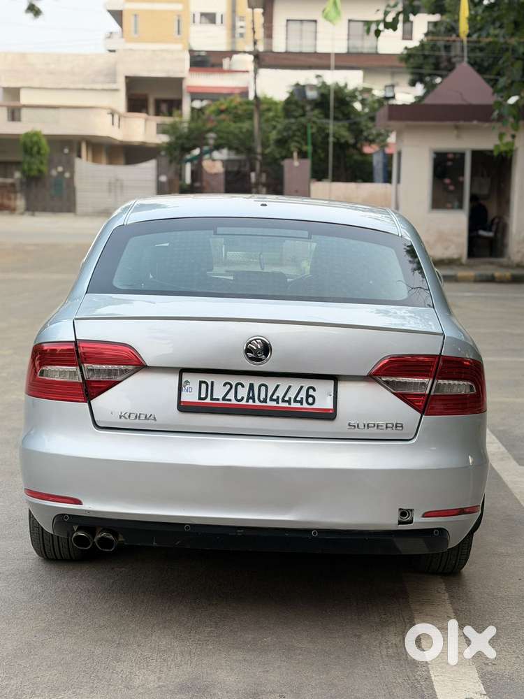 Skoda Superb 1.8 Elegance Tsi At, 2015, Petrol