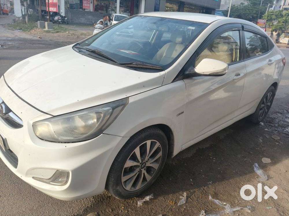Hyundai Verna, 2014, Diesel