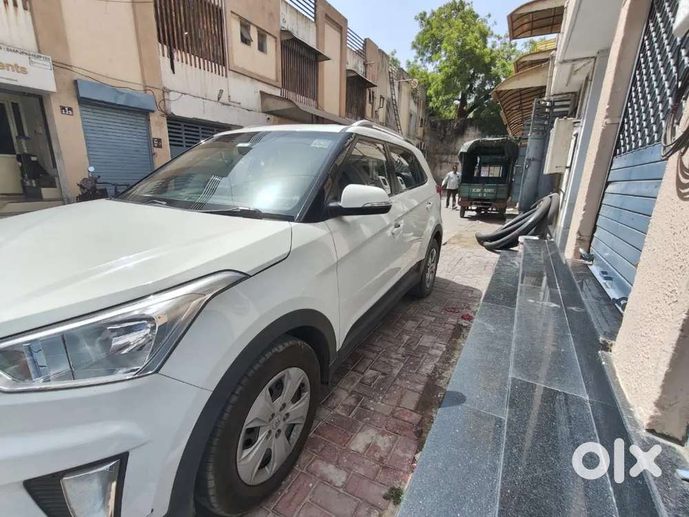 Hyundai Creta 2016 Petrol Well Maintained
