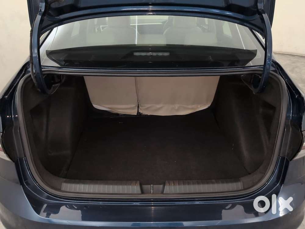 Volkswagen Virtus Highline Plus 1.0 Tsi At, 2023, Petrol