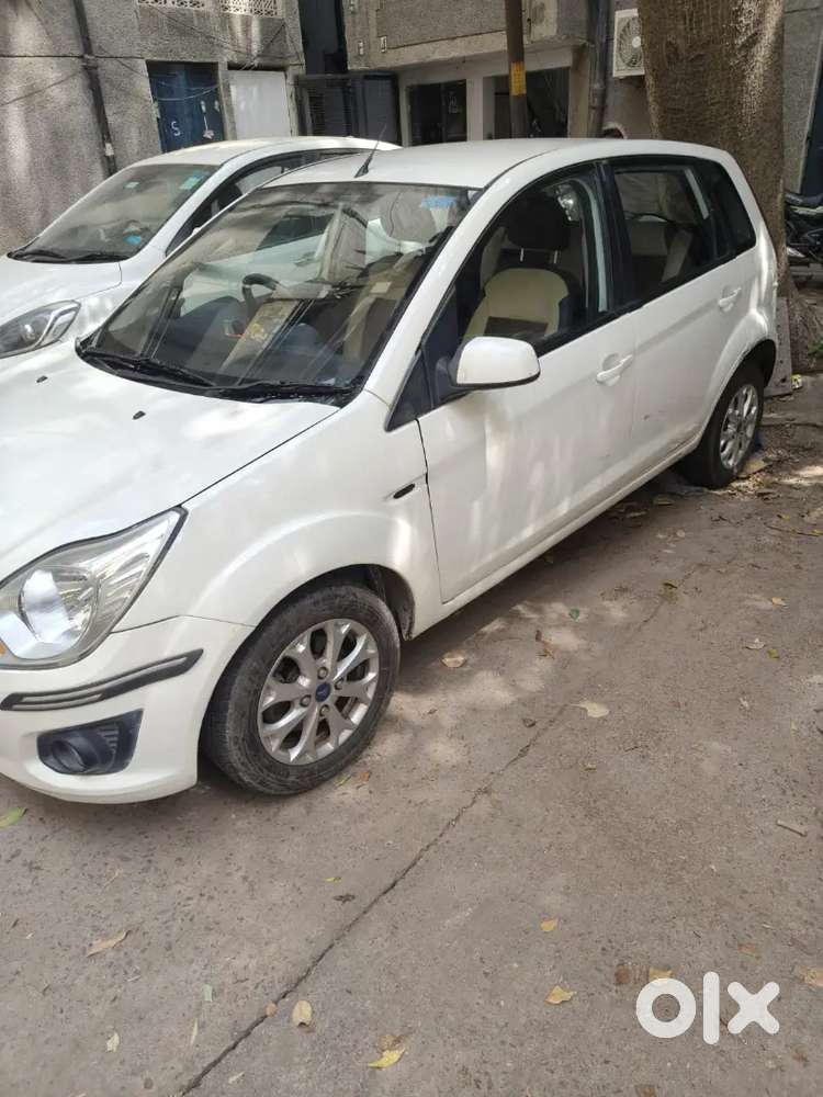 Ford Figo 2014 Petrol 96000 Km Driven