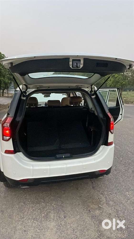 Mahindra Xuv500 2018 Diesel 86100 Km Driven