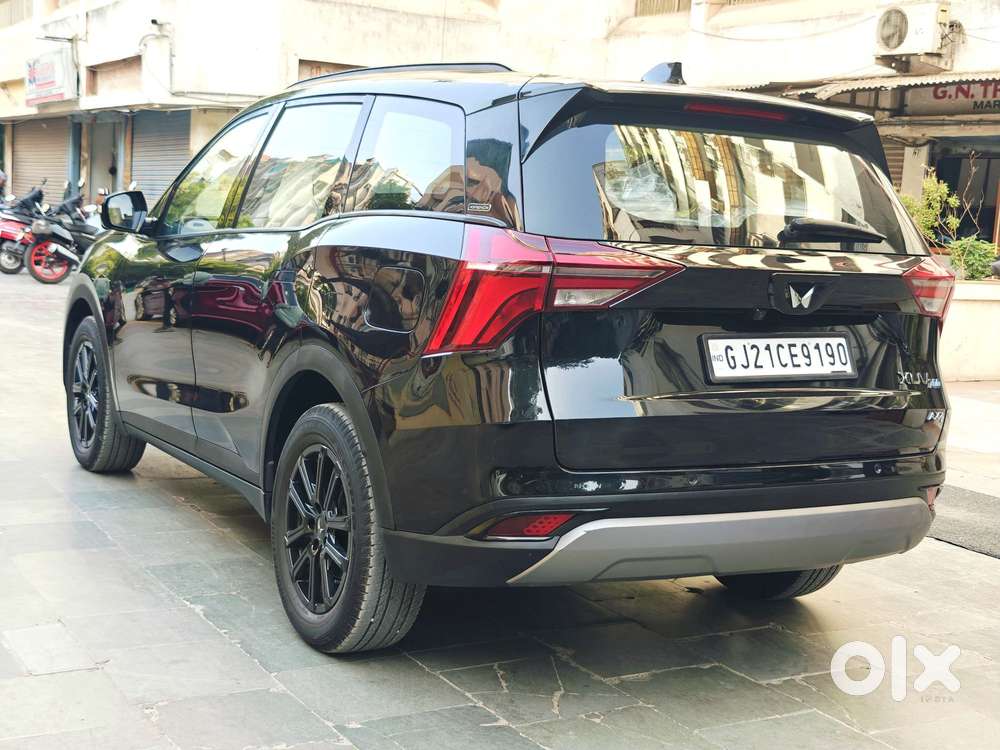 Mahindra Xuv700 2.2 Ax 7 Diesel Mt Luxury Pack Str, 2025, Diesel