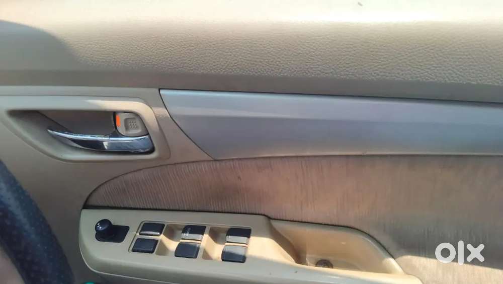 Maruti Suzuki Ertiga 2013