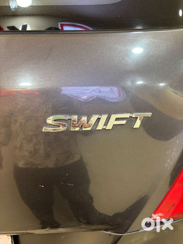 Maruti Suzuki Swift Vxi + Manual, 2017, Petrol