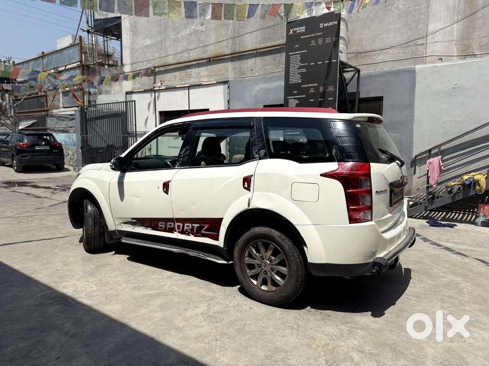 Mahindra Xuv500 2.2 W10 Sportz Edition At, 2017, Diesel