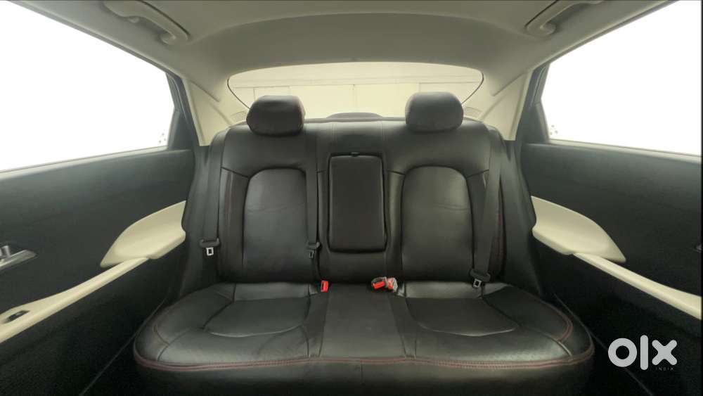 Hyundai Verna Sx 1.5 Petrol Ivt, 2023, Petrol