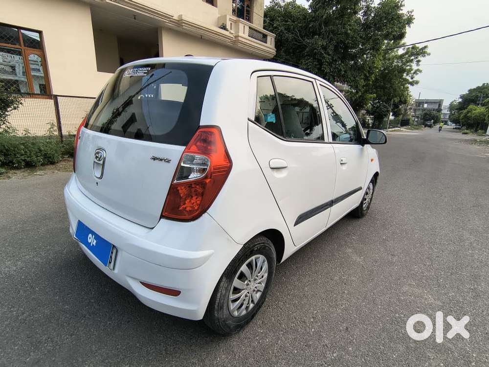 Hyundai I10 Sportz, 2012, Petrol