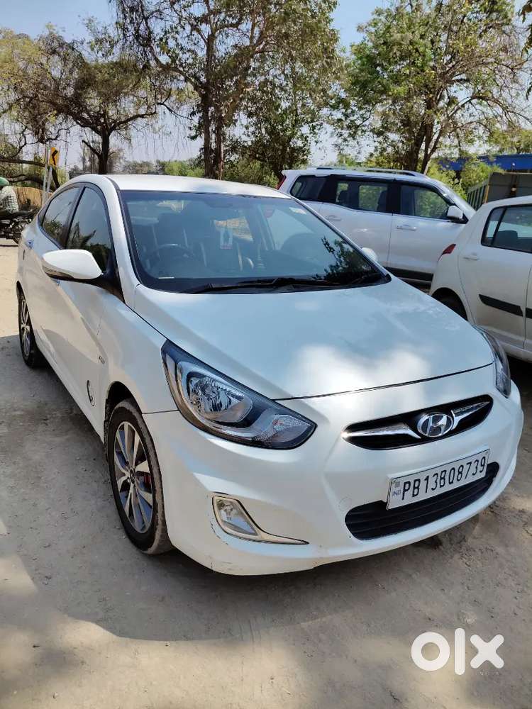 Hyundai Verna 2012