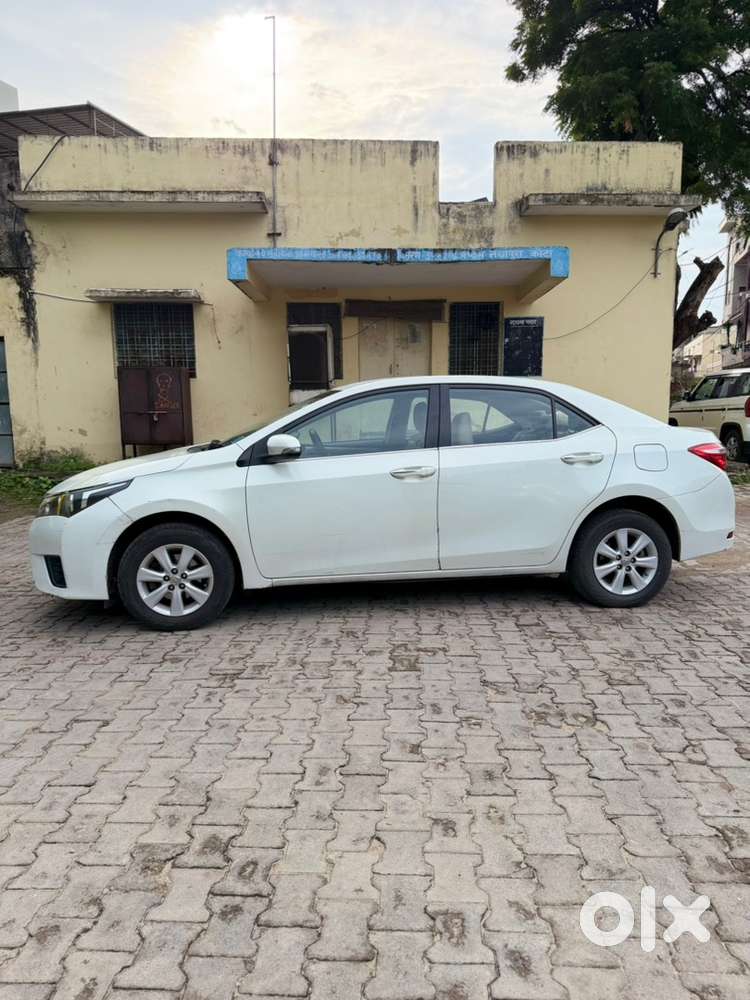 Toyota Corolla Altis 2014