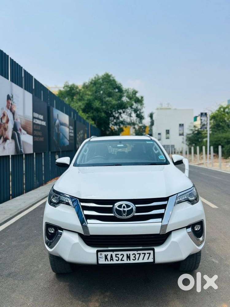 Toyota Fortuner 4x4 Manual Limited Edition, 2019, Diesel
