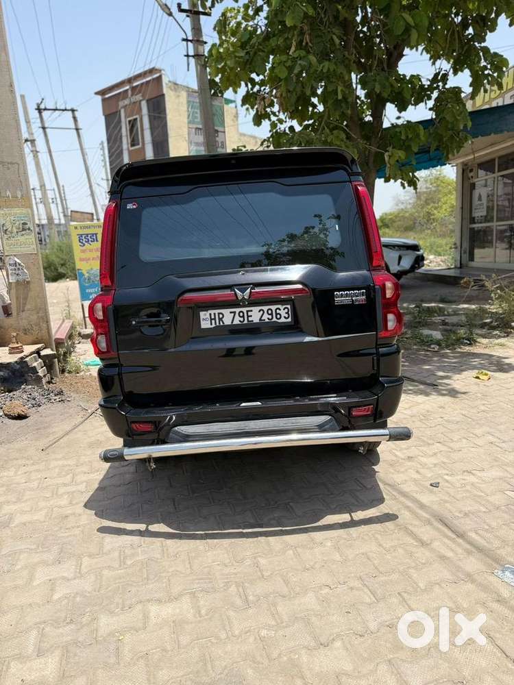 Mahindra Diesel Car 2024 December Km Driven