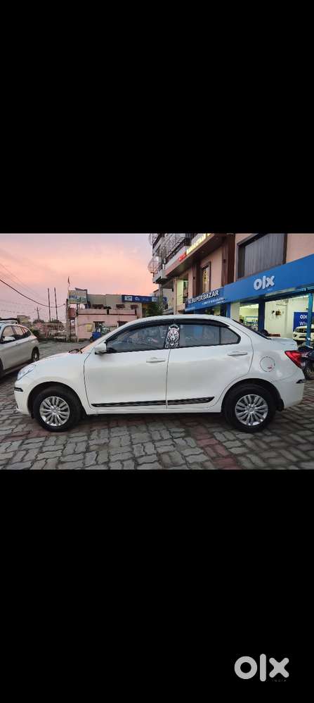 Maruti Suzuki Dzire 1.2 Vxi, 2024, Petrol