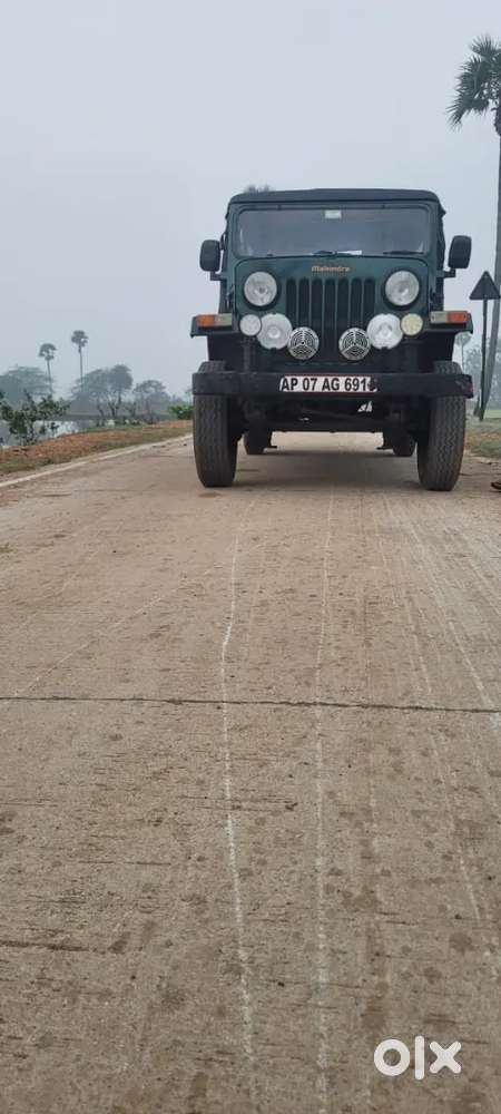 Mahindra Jeep Cj 3b 2000