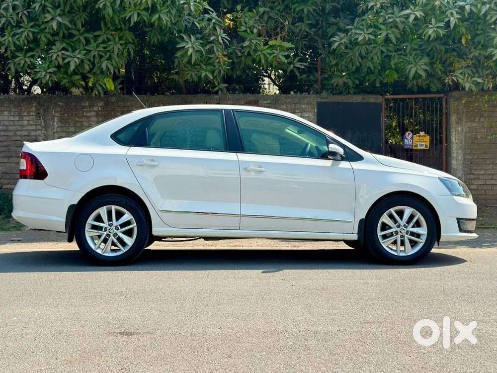 Skoda Rapid 1.0 Style At, 2021, Petrol