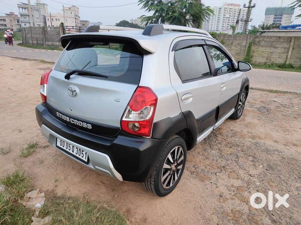 Toyota Etios Cross 1.2l G, 2015, Petrol