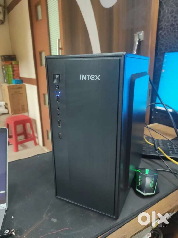 CPU with 128gb SSD, 4gb RAM, intel Processor