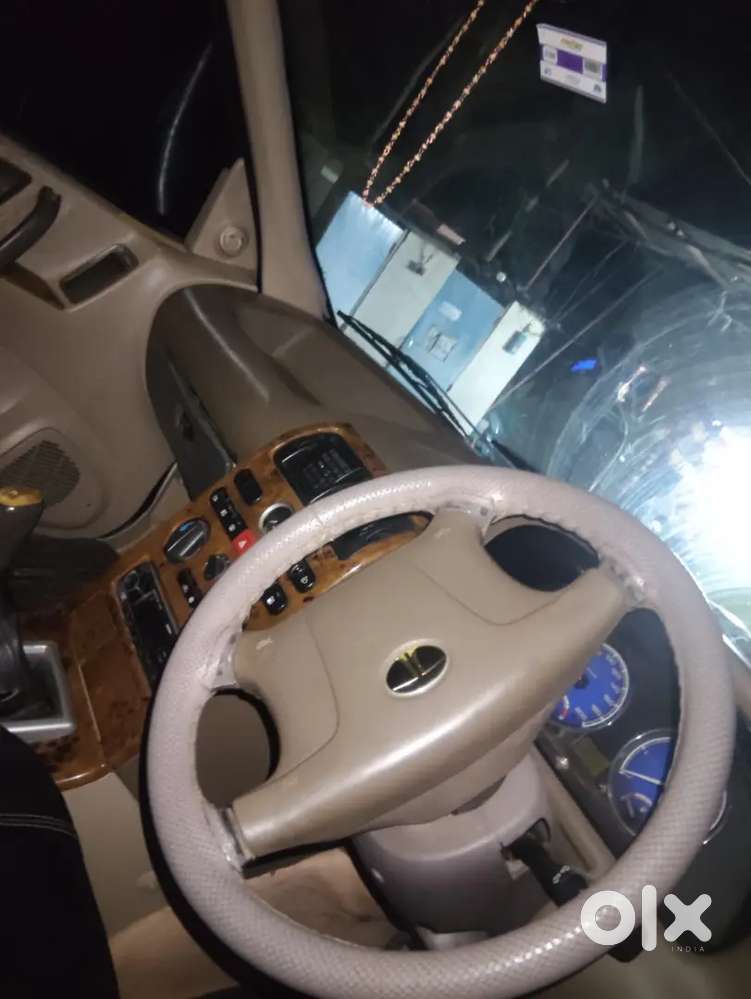 Tata Safari Dicor 2011