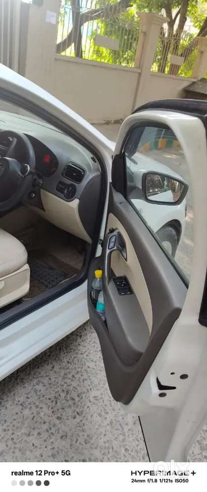 Volkswagen Vento Highline 2014 Petrol Manual