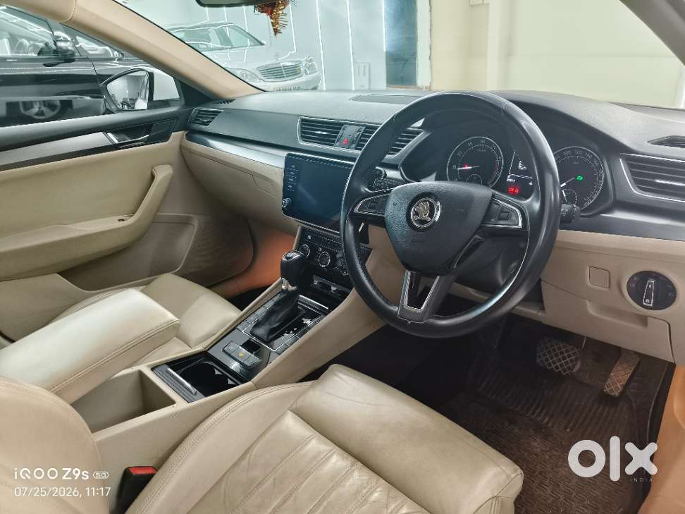 Skoda Superb Style 1.8 Tsi At, 2019, Petrol