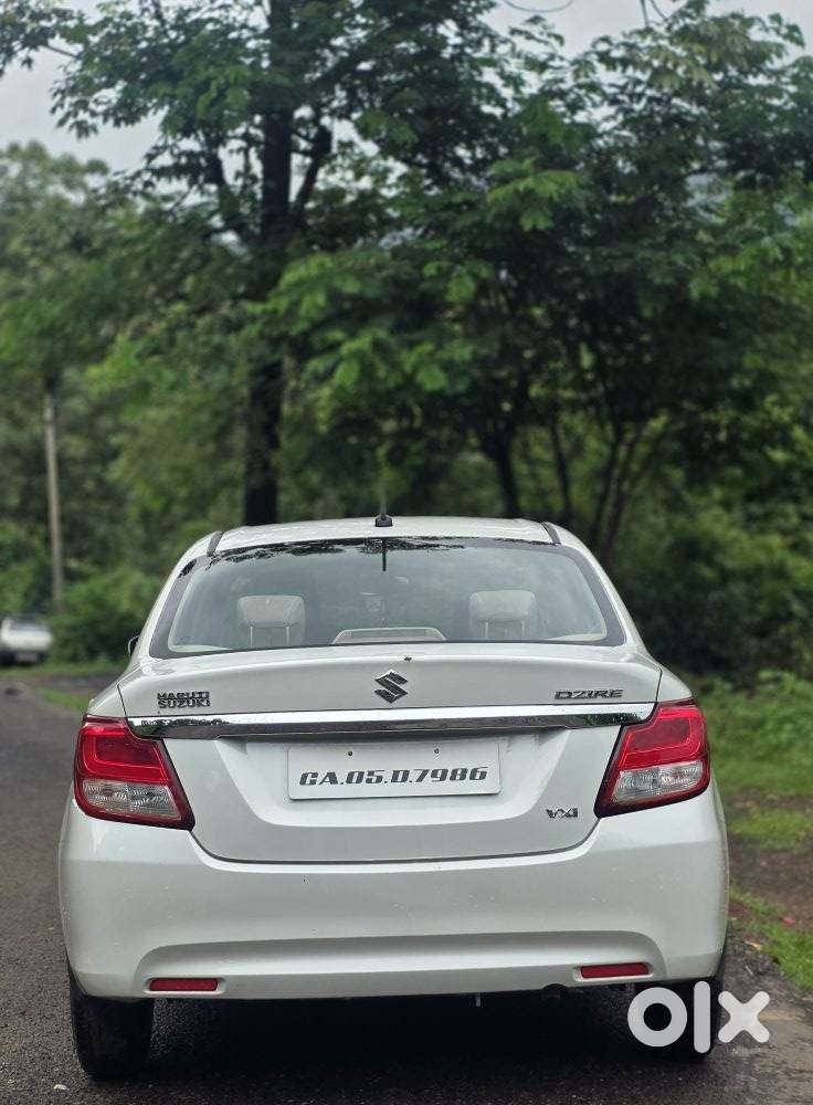 Maruti Suzuki Swift Dzire 1.2 Vxi Bsiv, 2018, Petrol