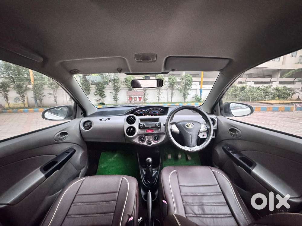 Toyota Etios 2010-2012 G, 2011, Petrol