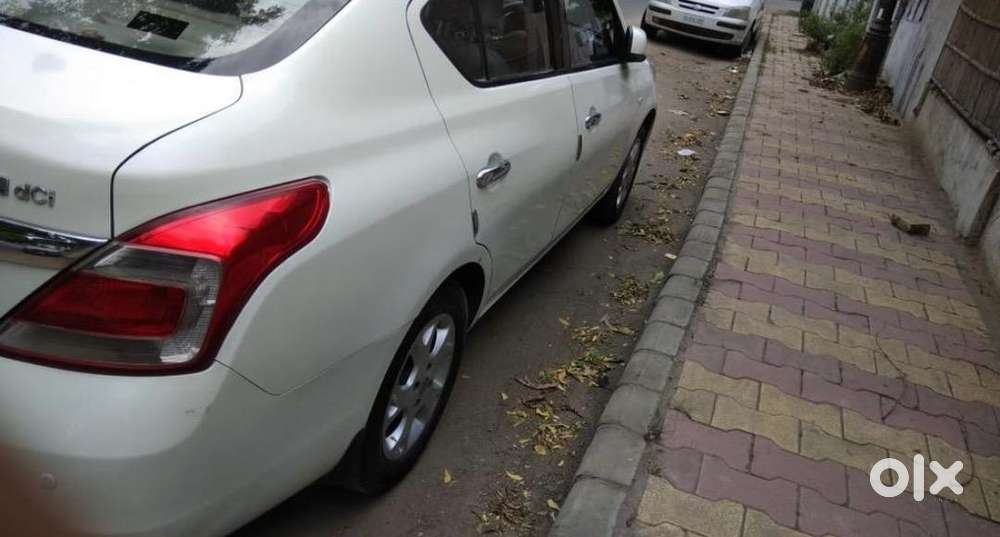 Renault Scala 2013 Diesel 140000 Km Driven
