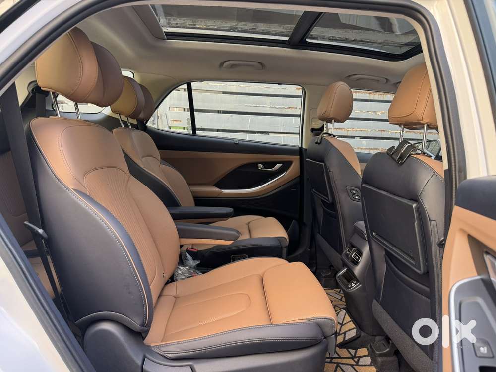 Hyundai Alcazar Signature (o) 6 Str 1.5 Petrol Dct, 2025, Petrol
