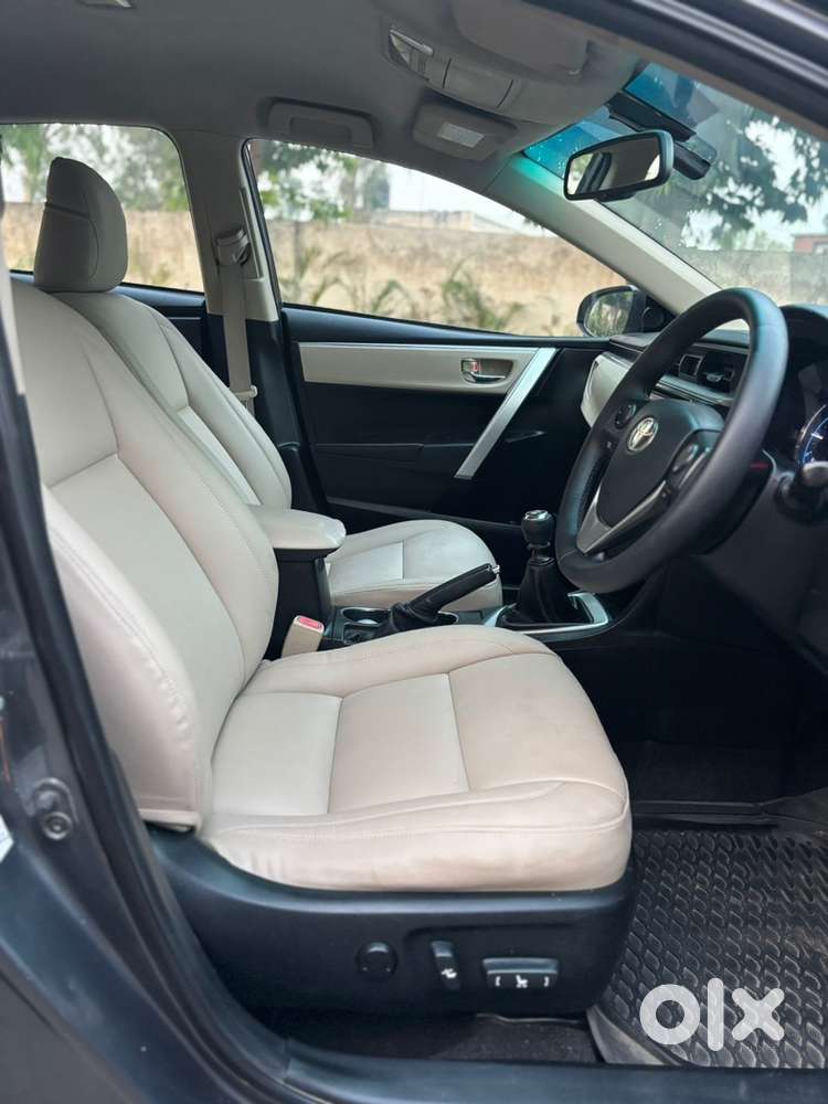 Toyota Corolla Altis Diesel 2014