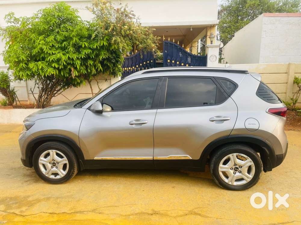 Kia Sonet Petrol 2021
