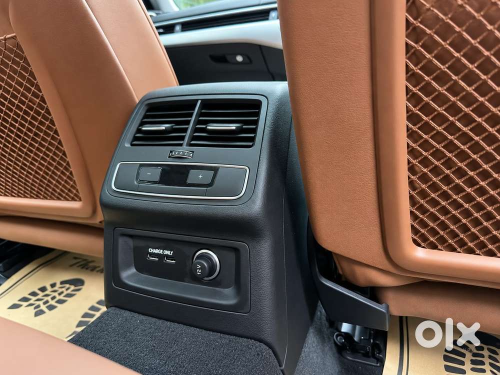 Audi A4 2.0 Premium Plus 40 Tfsi, 2024, Petrol
