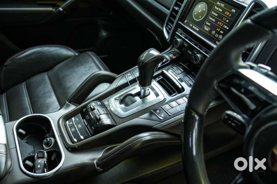 Porsche Cayenne Turbo, 2015, Petrol