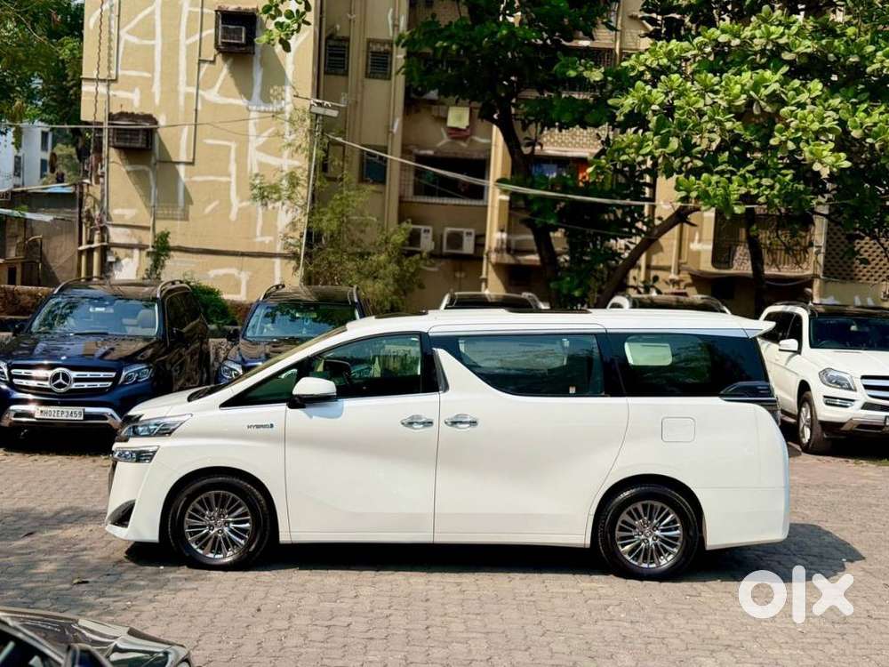 Toyota Vellfire Vip – Executive Lounge, 2022, Petrol