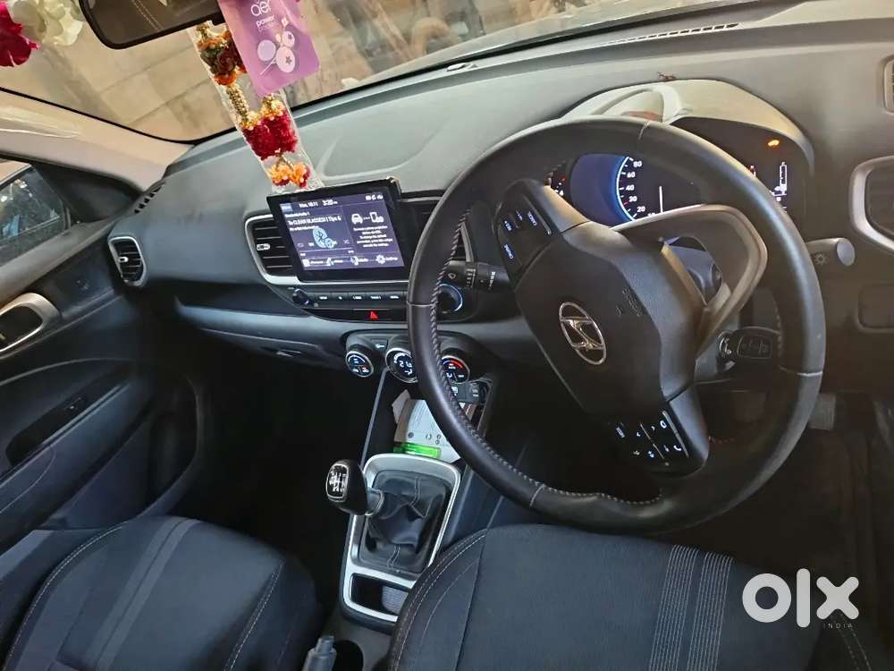 Hyundai Venue 2022 Diesel 8000 Km Driven