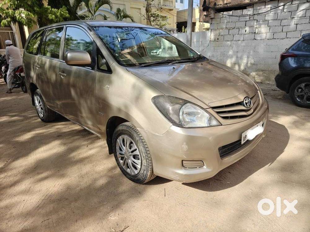 Toyota Innova 2004-2011 2.0 G (petrol) 8 Seater Bs Iv, 2009, Petrol