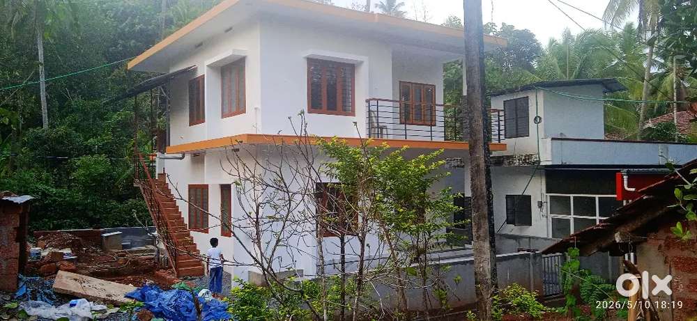 New house for rent. Pure well wate parking  airport 4 km.calm quiet