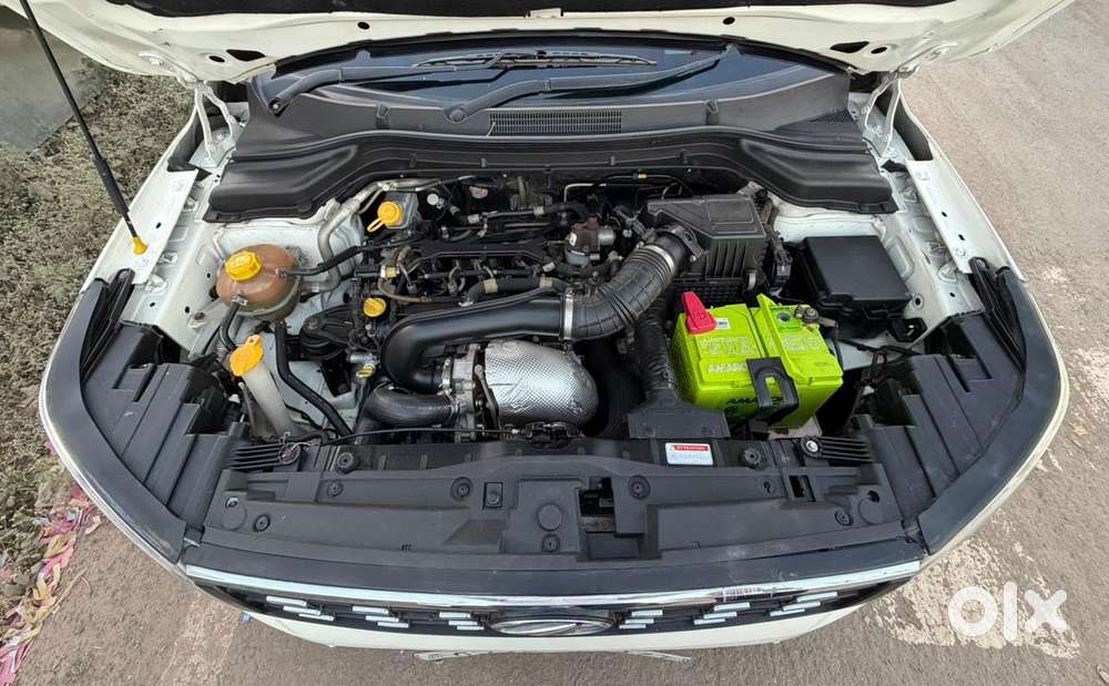 Mahindra Xuv300 W8 (o) 1.5 Diesel Amt, 2020, Diesel