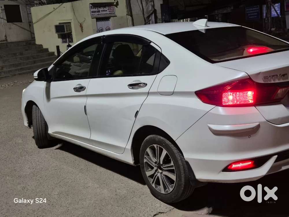 Honda City 1.5 V 5th Gen I-vtec Mt, 2019, Petrol