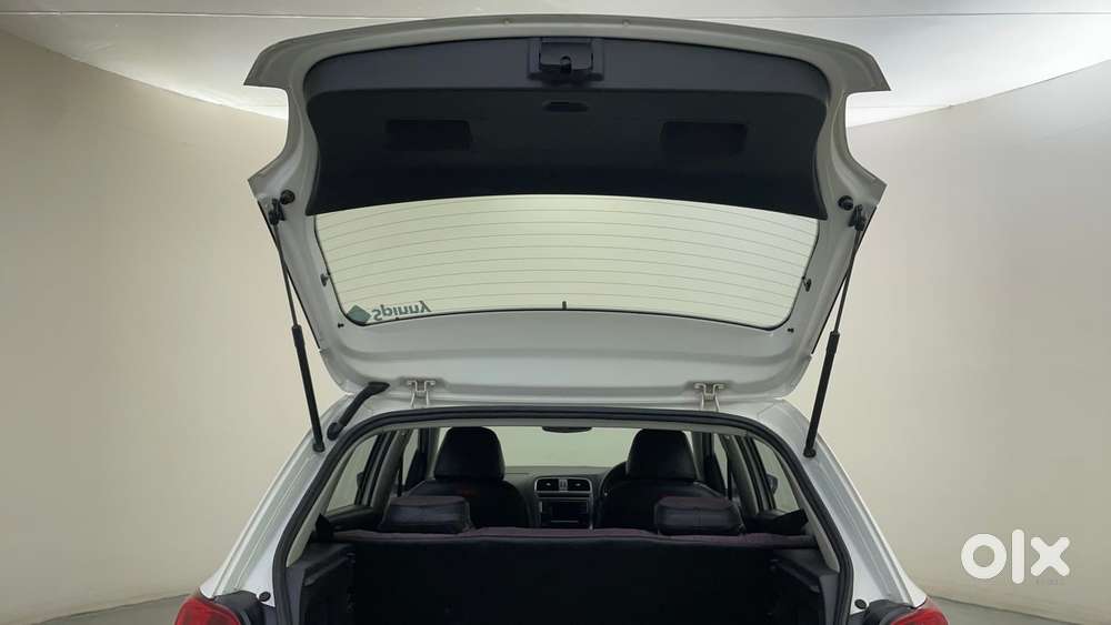 Volkswagen Polo Petrol Highline 1.2l, 2017, Petrol