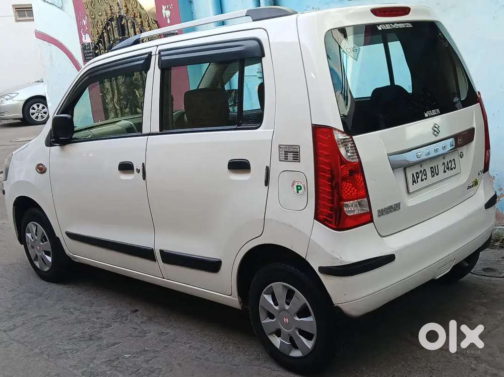 2013 Wagon R Lxi Cng Petrol Ac Chill Remote Lock Music System