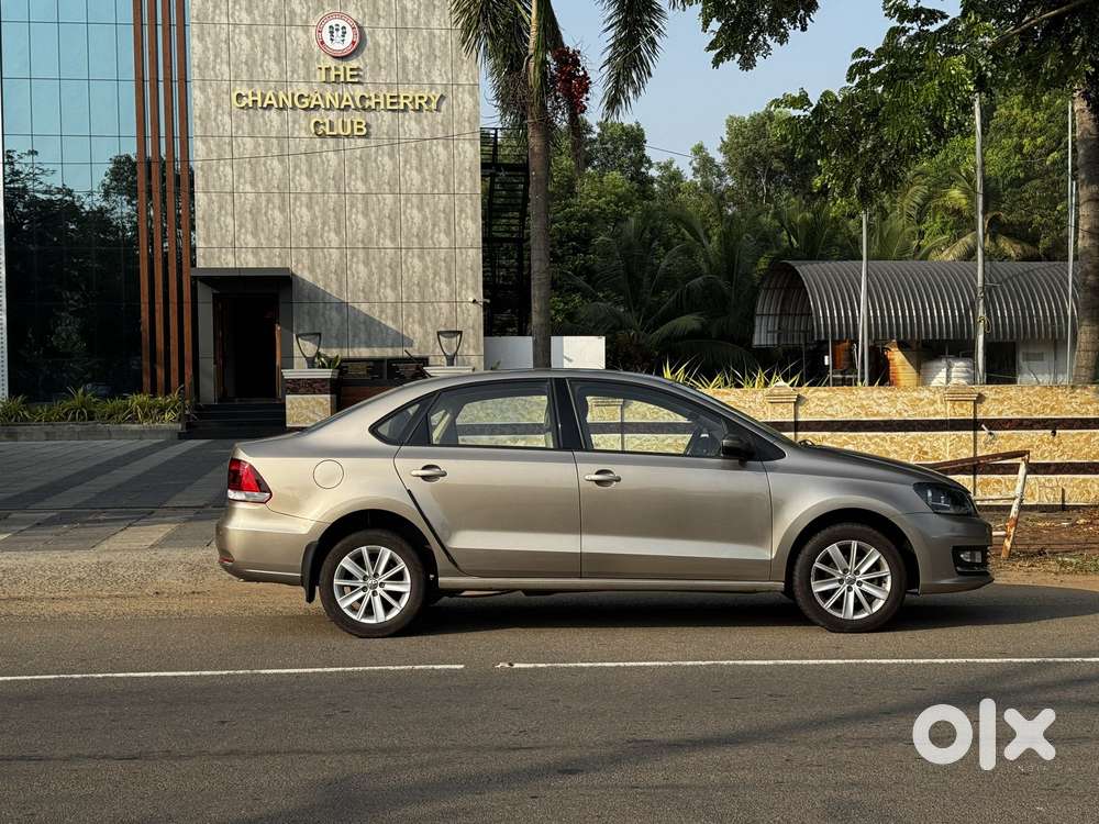 Volkswagen Vento 1.2 Tsi Highline Plus At, 2016, Petrol