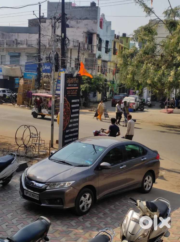 Honda City (2015 Diesel)excellent Condition.
Premium Leather Interior