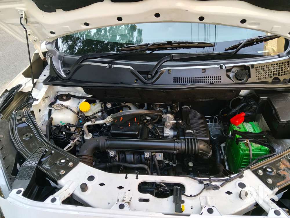 Nissan Magnite 1.0 Xv, 2024, Petrol
