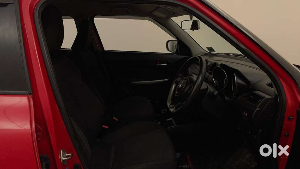 Maruti Suzuki Swift Amt Zxi, 2018, Petrol