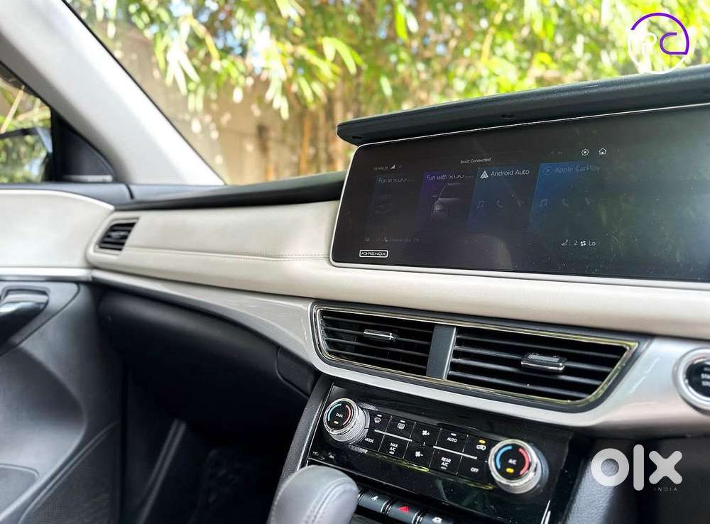 Mahindra Xuv700 2.0 Ax 7 Petrol At Luxury Pack Str, 2025, Petrol