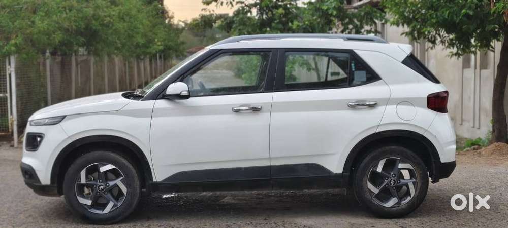Hyundai Venue 1.0 Sx (o) Turbo Imt, 2022, Petrol