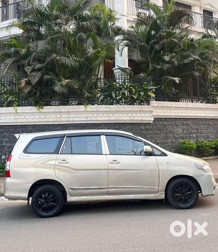 Toyota Innova 2013 Diesel Well Maintained