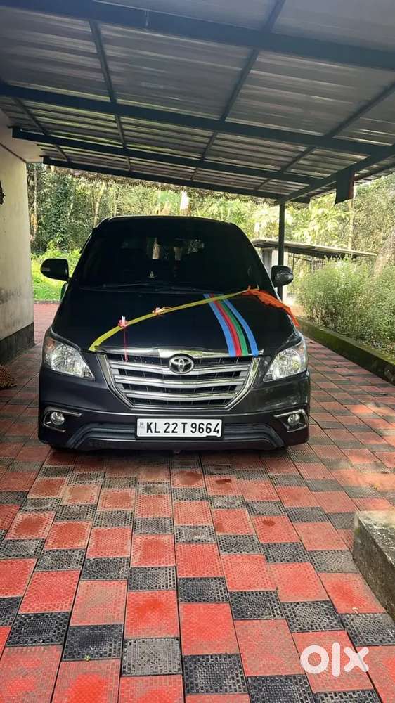 Toyota Innova Diesel 2015 Variant