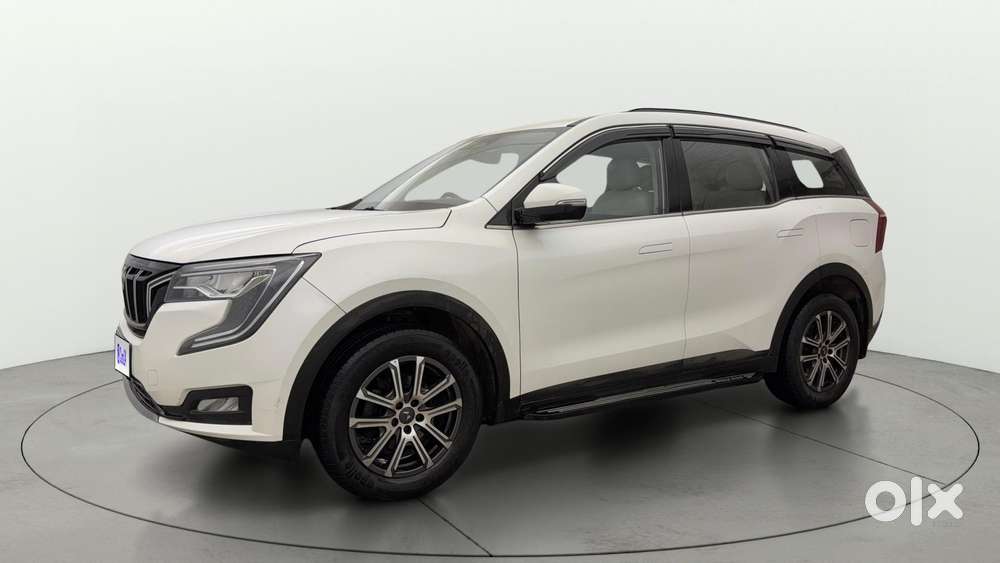 Mahindra Xuv700 2.0 Ax 7 Petrol Mt Str, 2021, Petrol