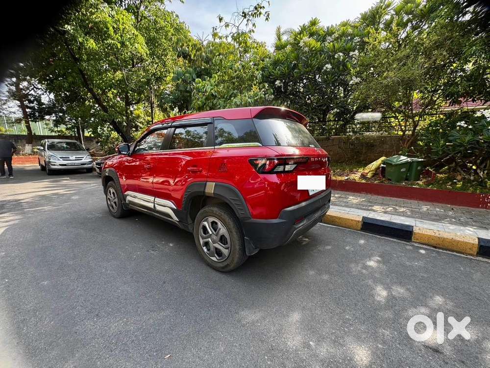  2024 Maruti Suzuki Brezza Lxi 1.5 Petrol Mt